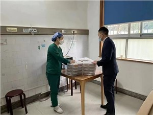 華逸府醫(yī)療系統(tǒng)項目自制甜品溫暖醫(yī)護職工！